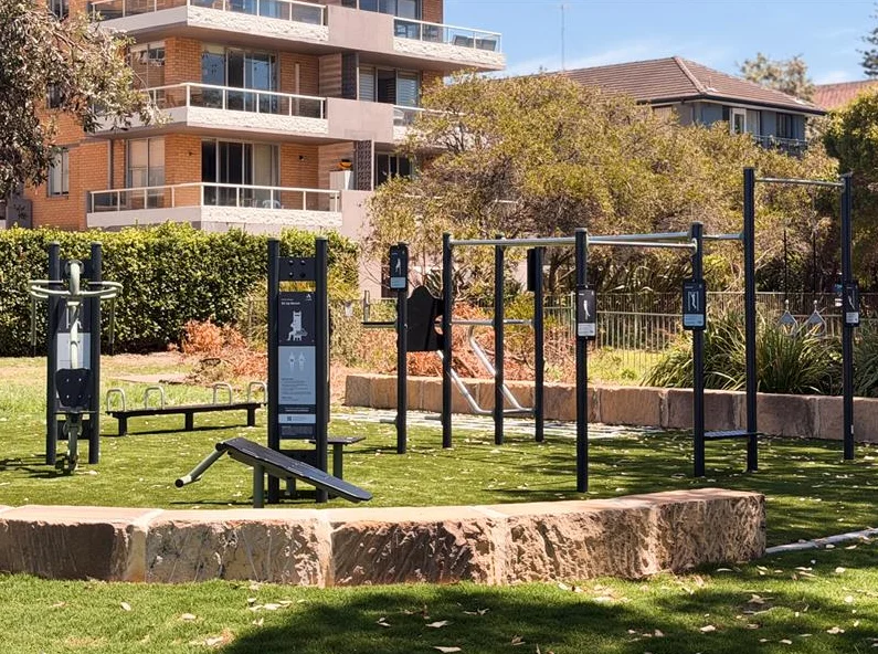 Dee Why fitness equipment 

